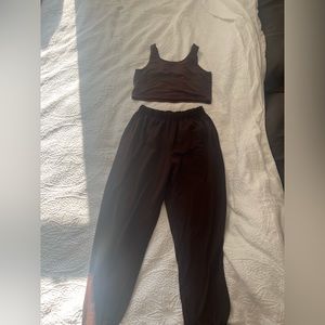 Solid Tank Top & Elastic Waist Jogger size L